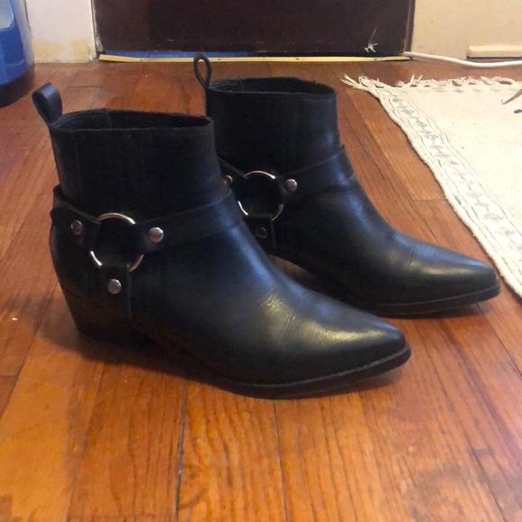 Steve Madden ankle booties - Picture 3 of 5